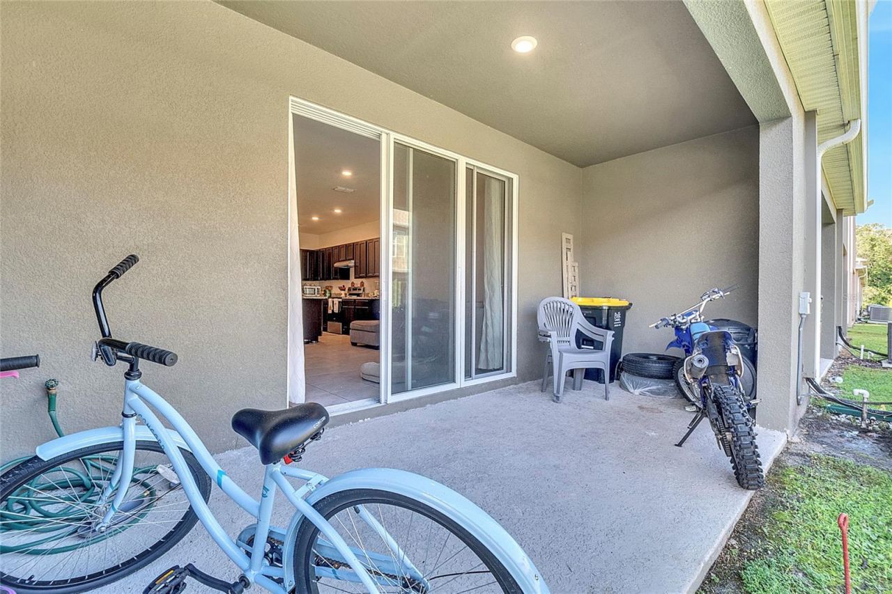 1394 Yellow Finch Drive, Davenport, FL 33837 Photo