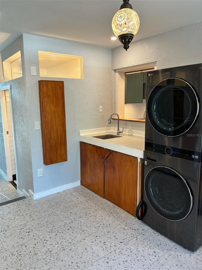 1155 53rd Avenue N, Saint Petersburg, FL 33703 Photo