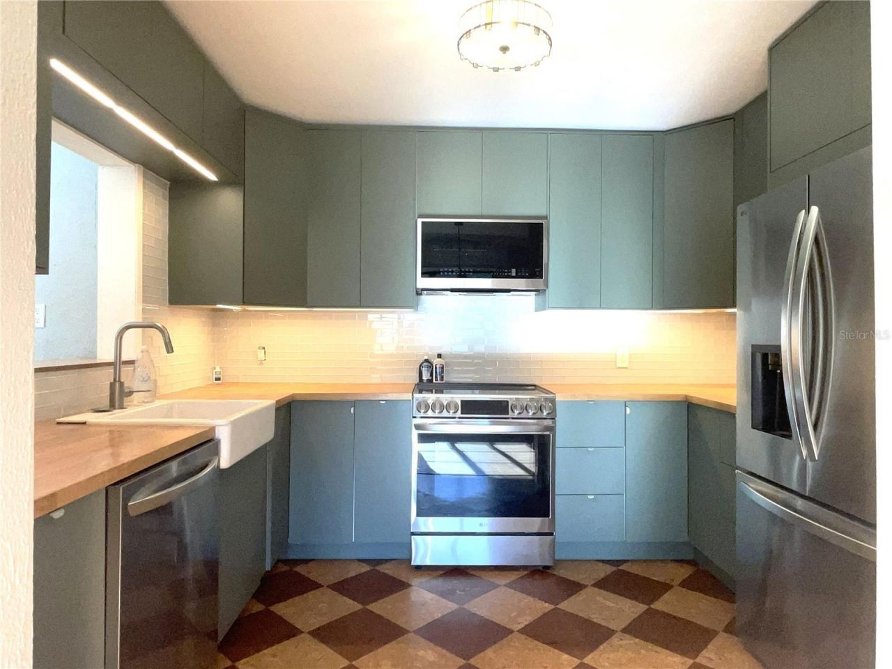 1155 53rd Avenue N, Saint Petersburg, FL 33703 Photo
