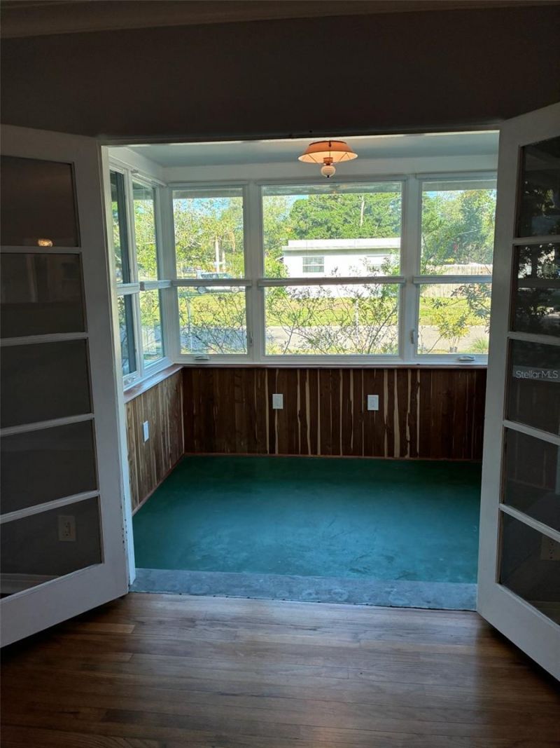 1155 53rd Avenue N, Saint Petersburg, FL 33703 Photo