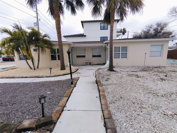 115 145TH AVENUE E, Unit 3, MADEIRA BEACH, FL 33708