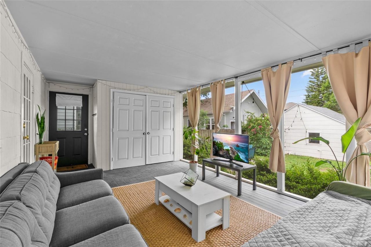 1510 14th Street N, Saint Petersburg, FL 33704 Photo