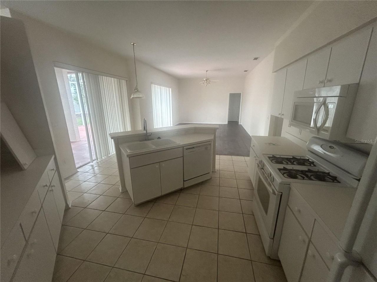 1332 Hatcher Loop , Brandon, FL 33511 Photo