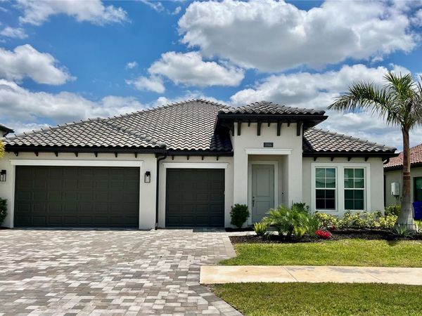 2016 BOLSENA STREET, NORTH VENICE, FL 34275