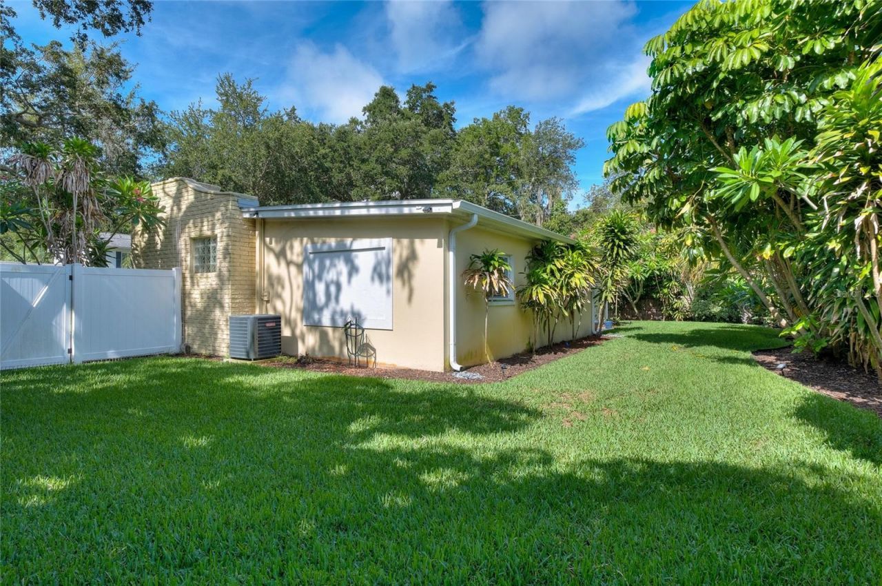 2500 Park Street N, Saint Petersburg, FL 33710 Photo