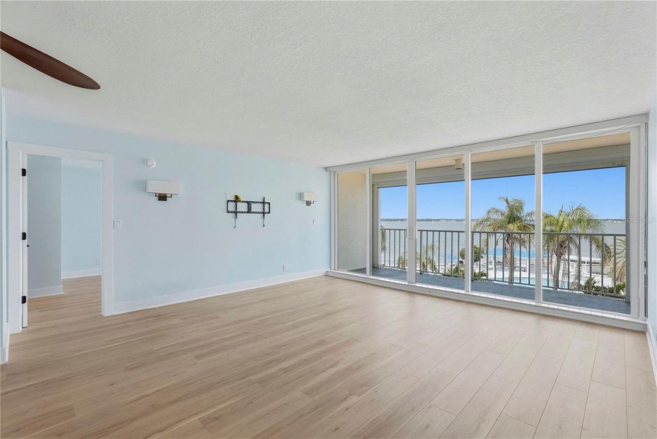 5277 Isla Key Boulevard S, Unit 321, Saint Petersburg, FL 33715 Photo