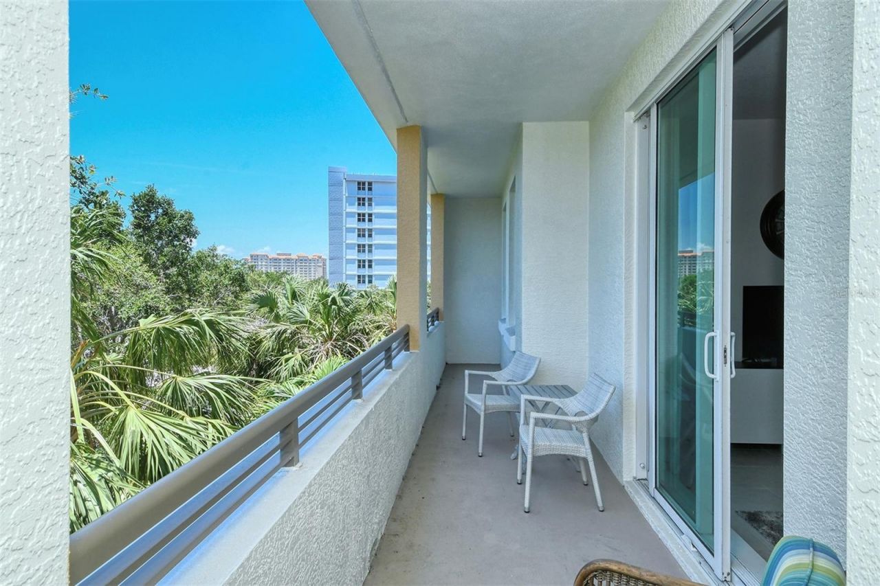 800 N Tamiami Trail, Unit 203, Sarasota, FL 34236 Photo