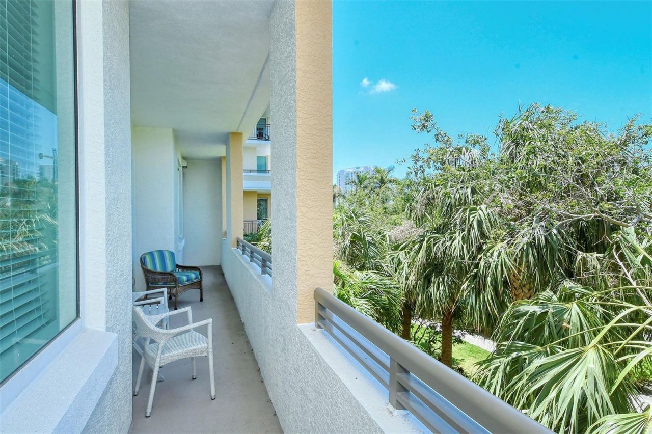 800 N Tamiami Trail, Unit 203, Sarasota, FL 34236 Photo