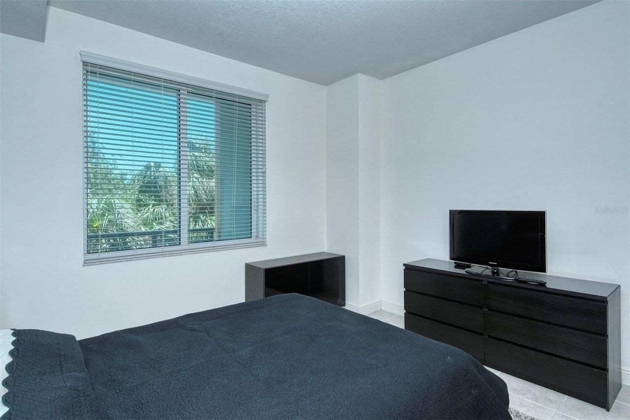 800 N Tamiami Trail, Unit 203, Sarasota, FL 34236 Photo