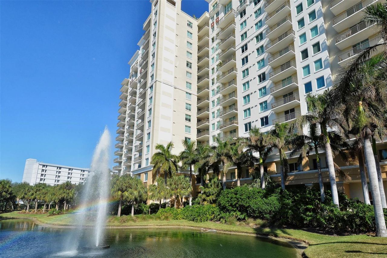 800 N Tamiami Trail, Unit 203, Sarasota, FL 34236 Photo