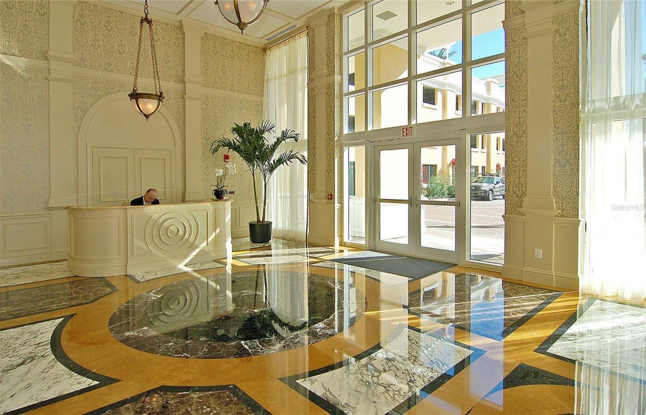800 N Tamiami Trail, Unit 203, Sarasota, FL 34236 Photo
