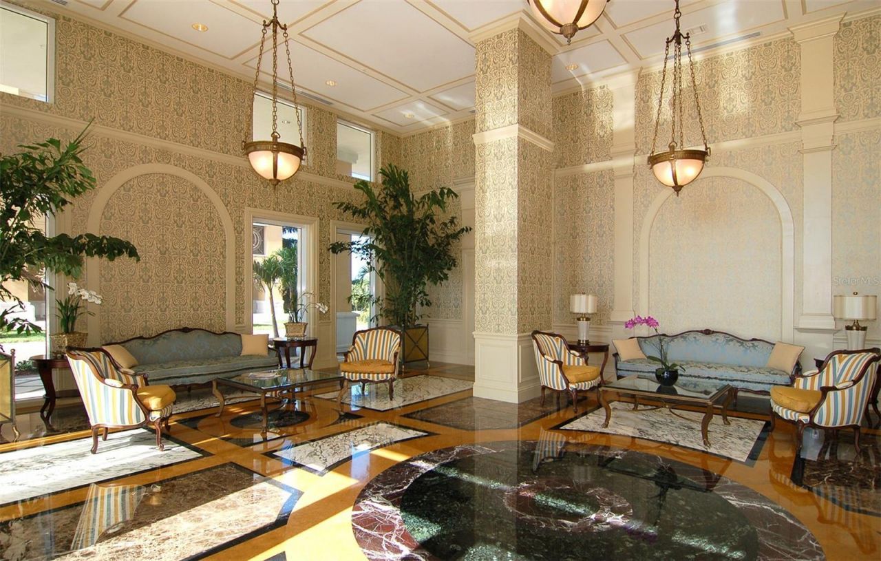 800 N Tamiami Trail, Unit 203, Sarasota, FL 34236 Photo