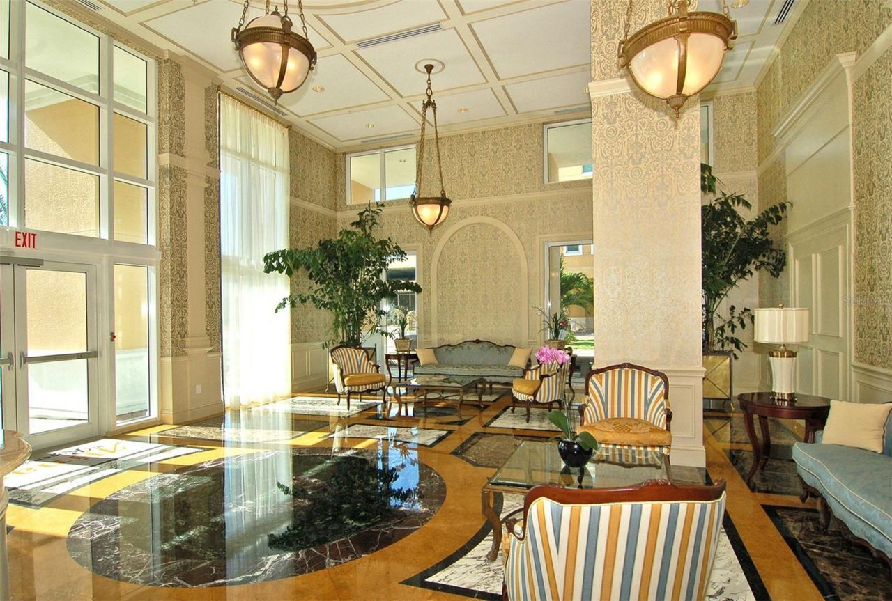 800 N Tamiami Trail, Unit 203, Sarasota, FL 34236 Photo