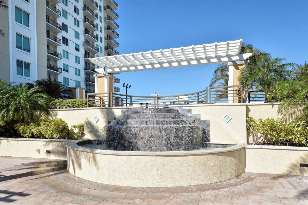 800 N Tamiami Trail, Unit 203, Sarasota, FL 34236 Photo
