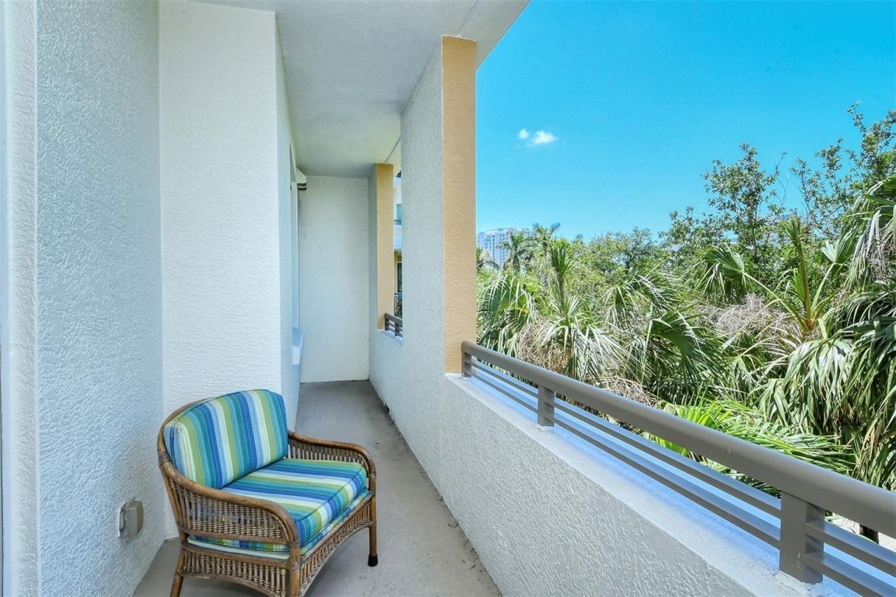 800 N Tamiami Trail, Unit 203, Sarasota, FL 34236 Photo