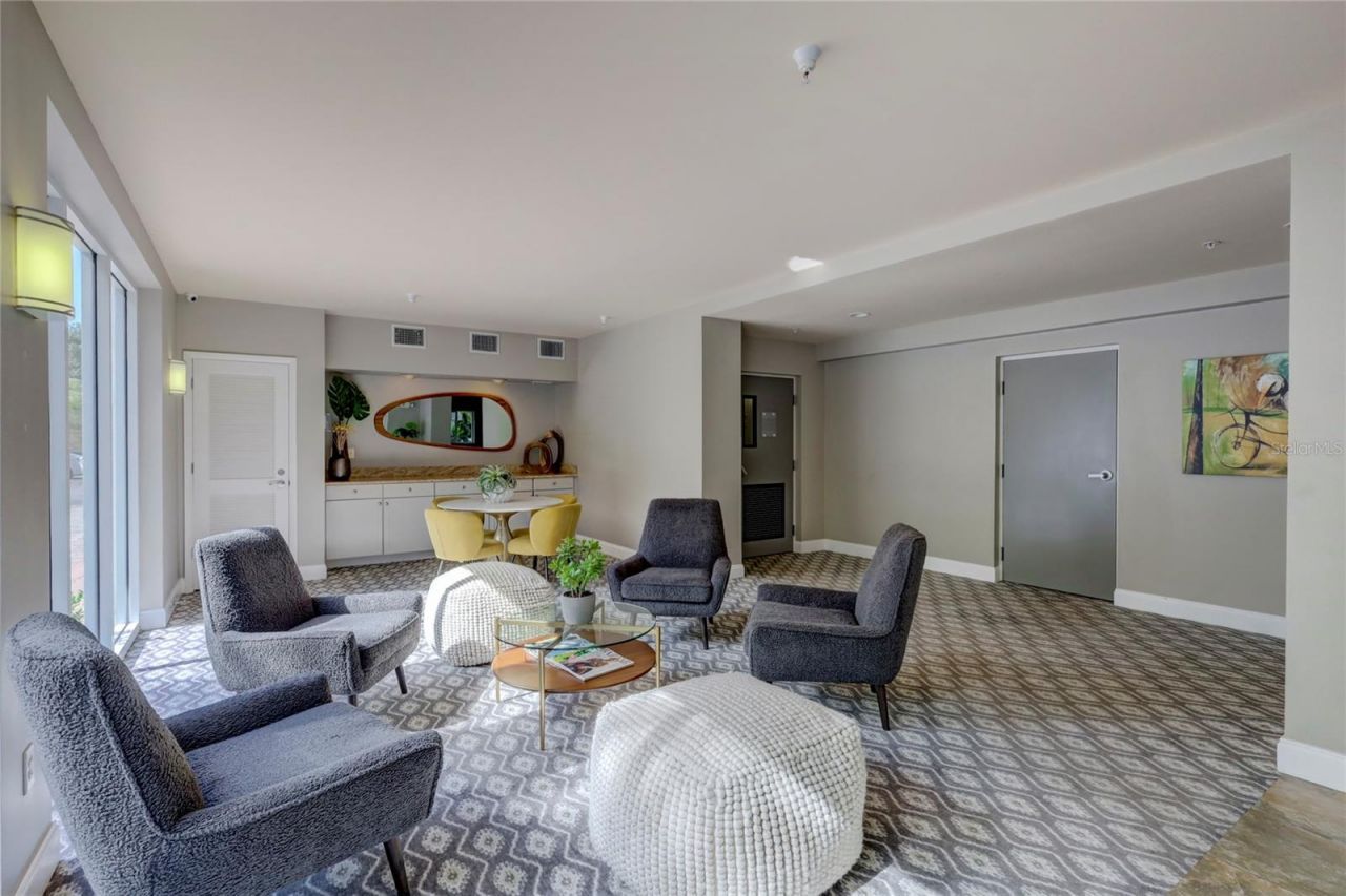 210 5th Avenue S, Unit 107, Saint Petersburg, FL 33701 Photo