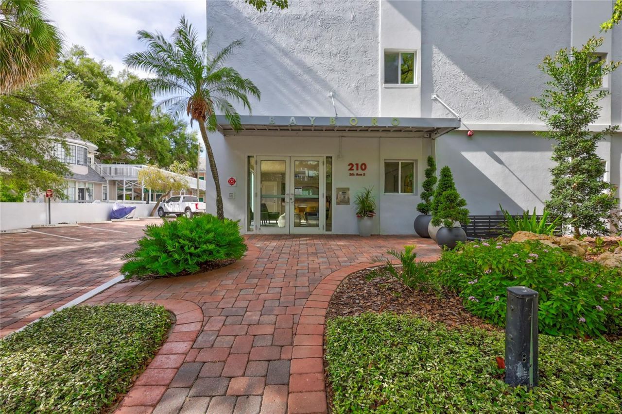 210 5th Avenue S, Unit 107, Saint Petersburg, FL 33701 Photo