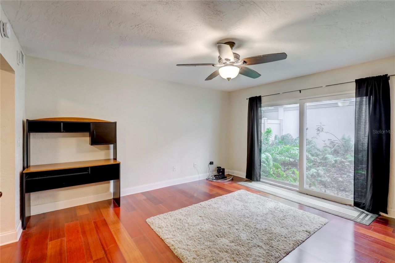 210 5th Avenue S, Unit 107, Saint Petersburg, FL 33701 Photo