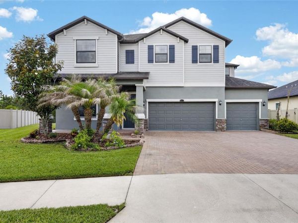 2905 HILLIARD DRIVE, WESLEY CHAPEL, FL 33543