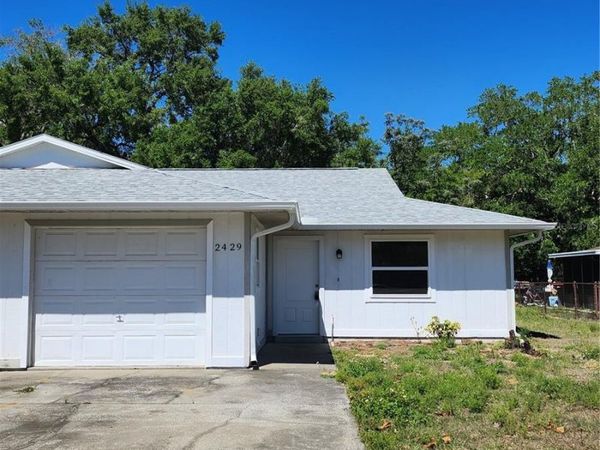 2429 CENTENNIAL BOULEVARD, LEESBURG, FL 34748