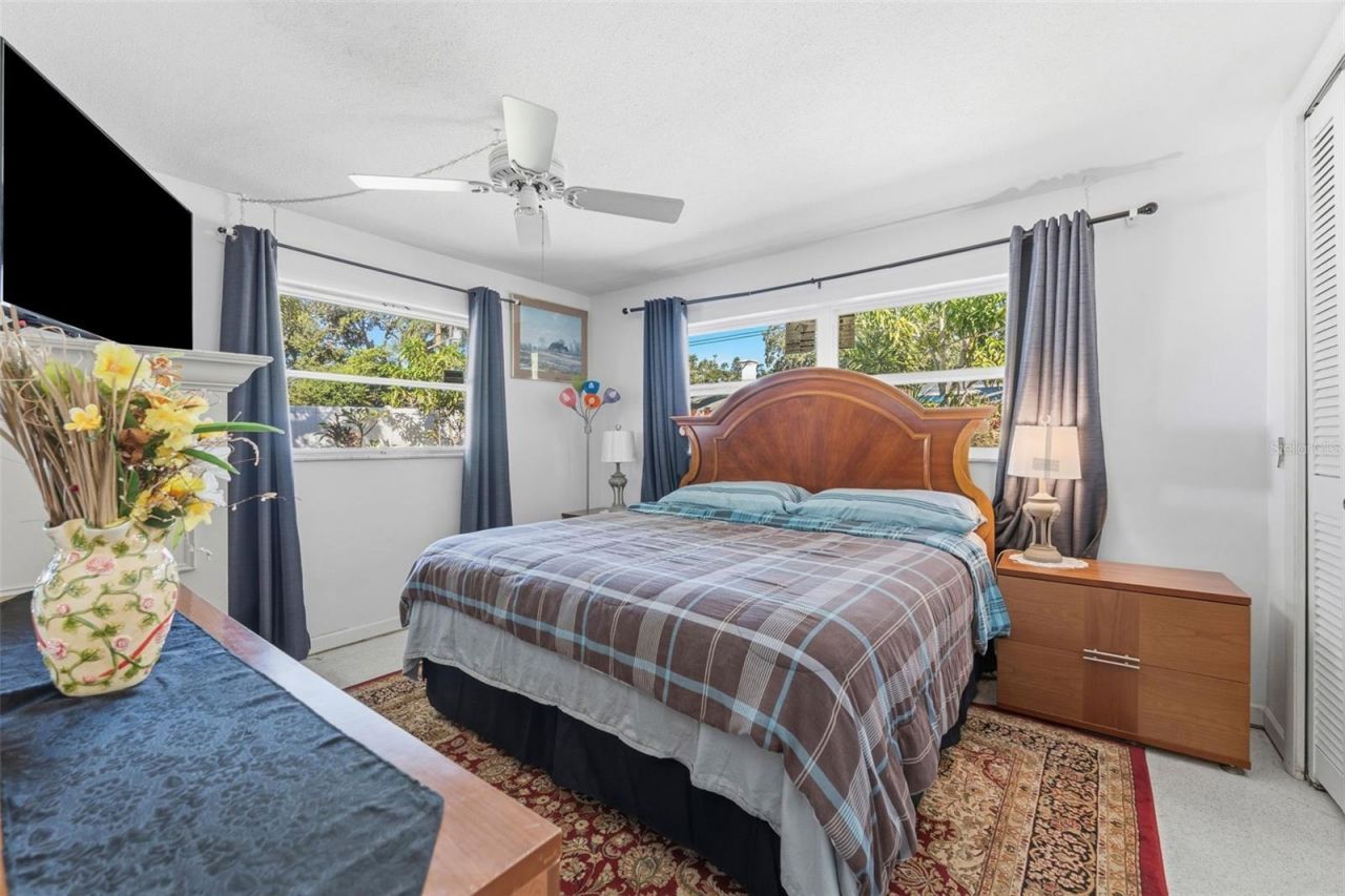 2401 26th Avenue S, Saint Petersburg, FL 33712 Photo