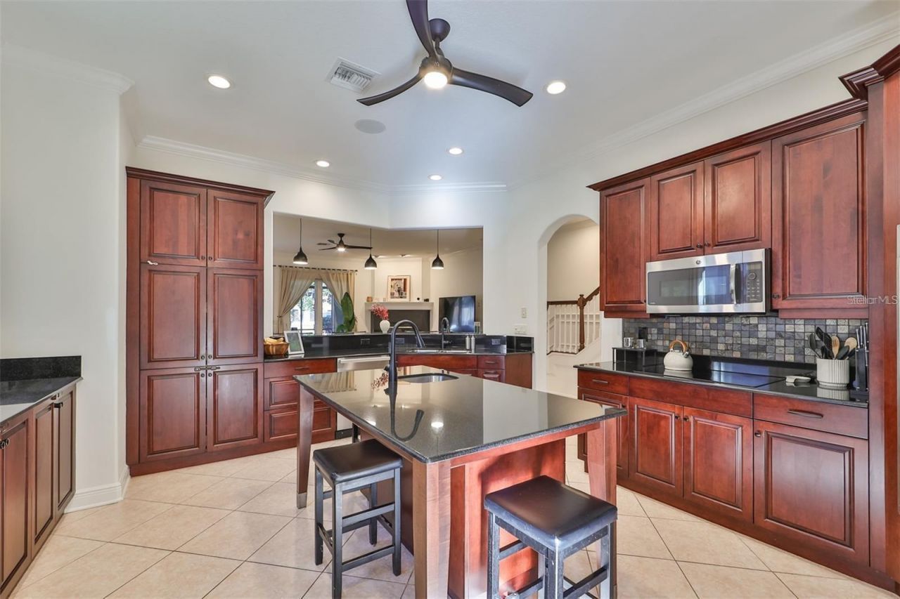 602 Saxony Boulevard , Saint Petersburg, FL 33716 Photo