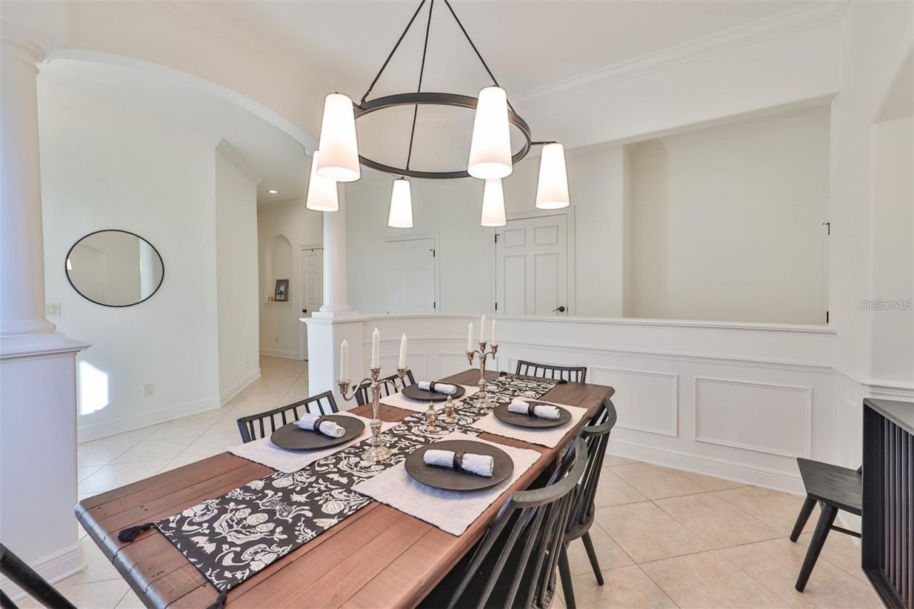 602 Saxony Boulevard , Saint Petersburg, FL 33716 Photo