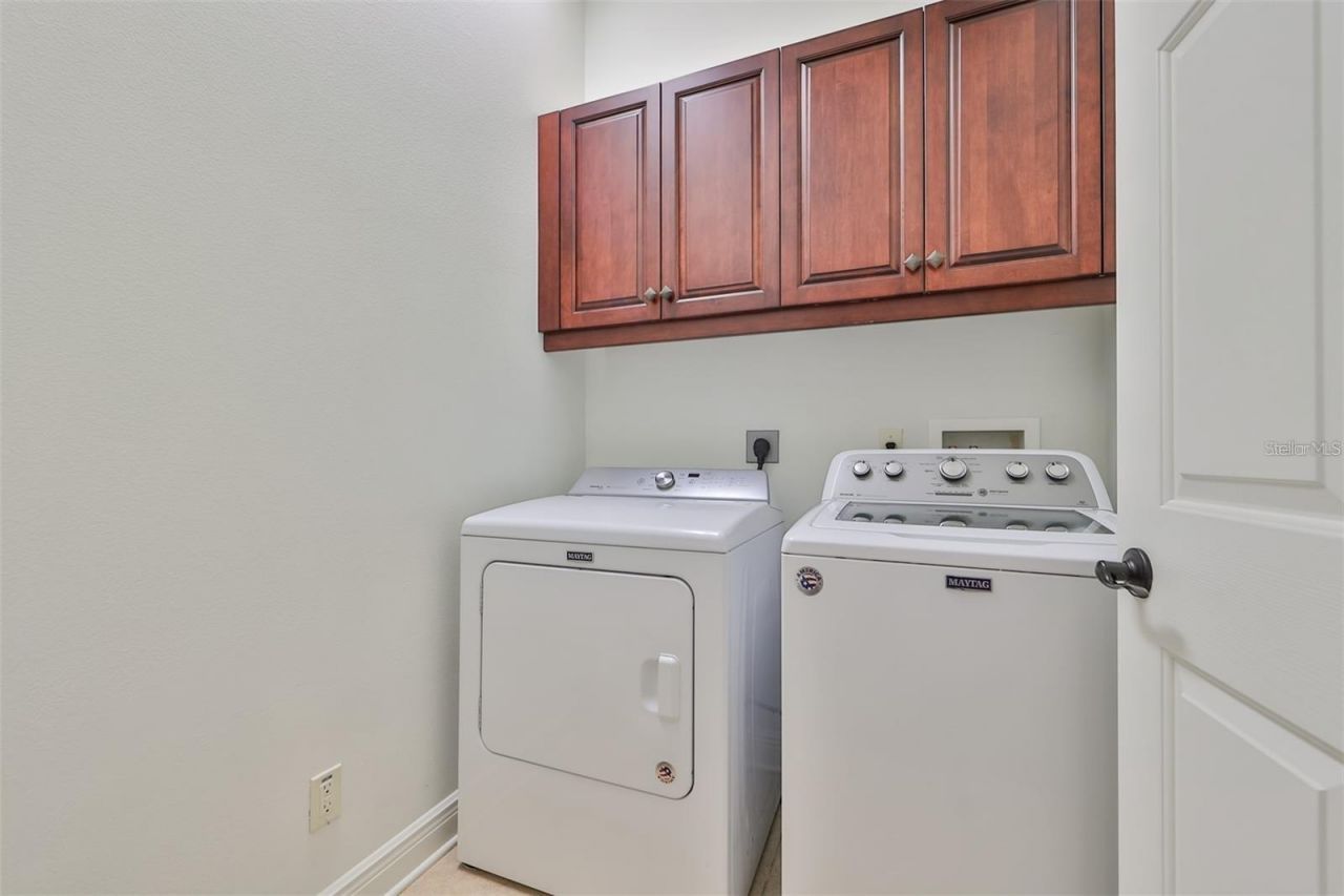 602 Saxony Boulevard , Saint Petersburg, FL 33716 Photo
