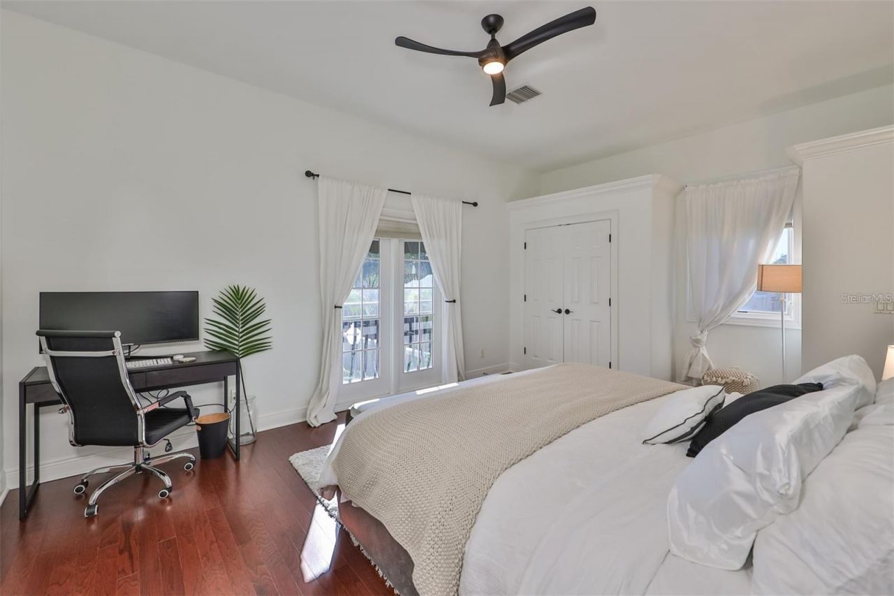 602 Saxony Boulevard , Saint Petersburg, FL 33716 Photo