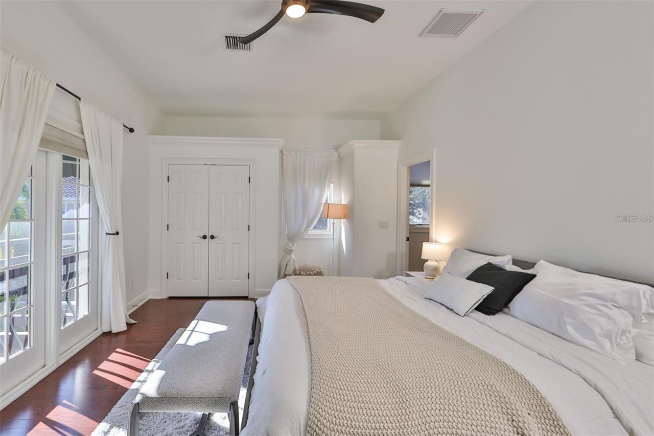 602 Saxony Boulevard , Saint Petersburg, FL 33716 Photo