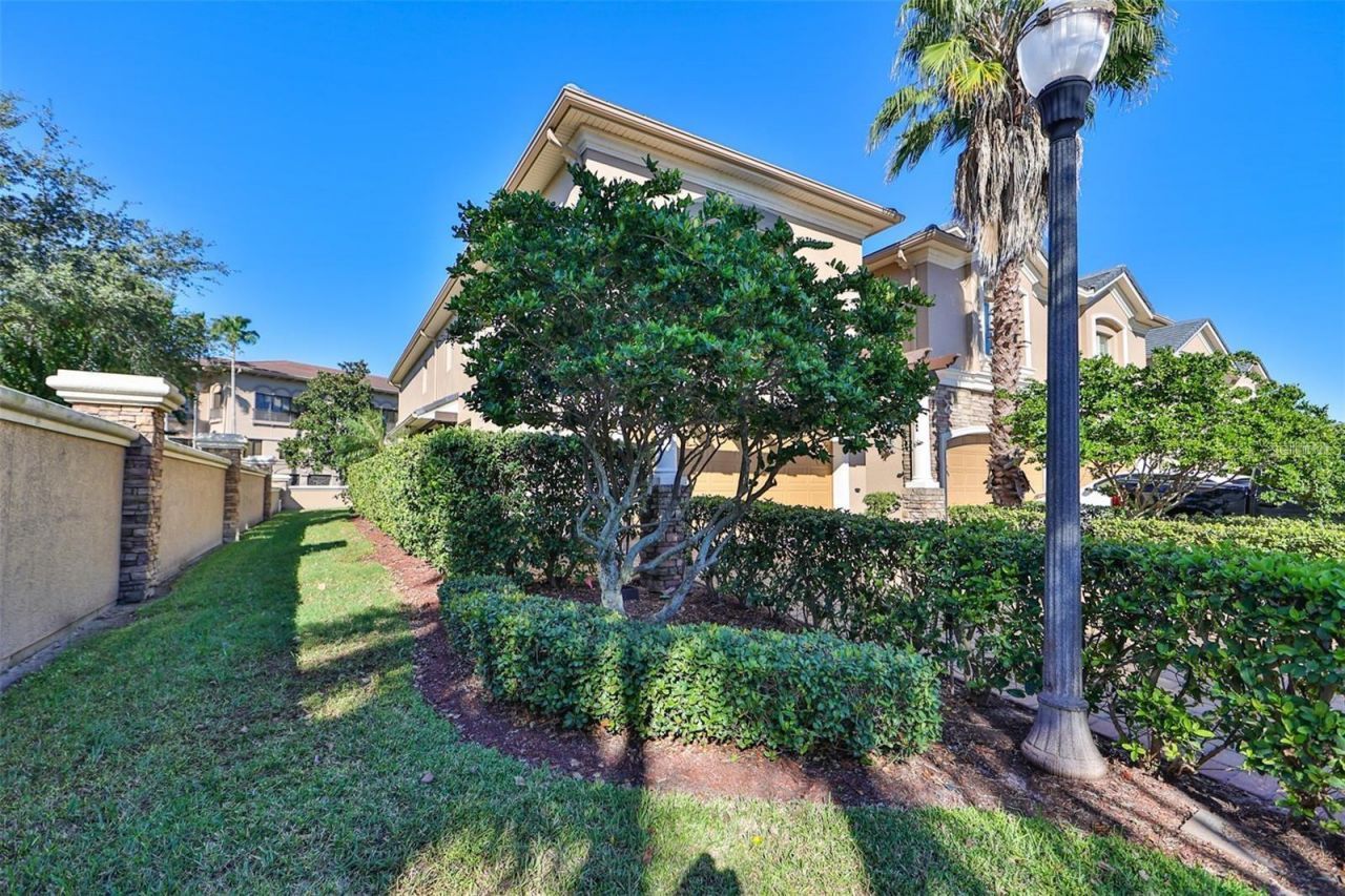 602 Saxony Boulevard , Saint Petersburg, FL 33716 Photo