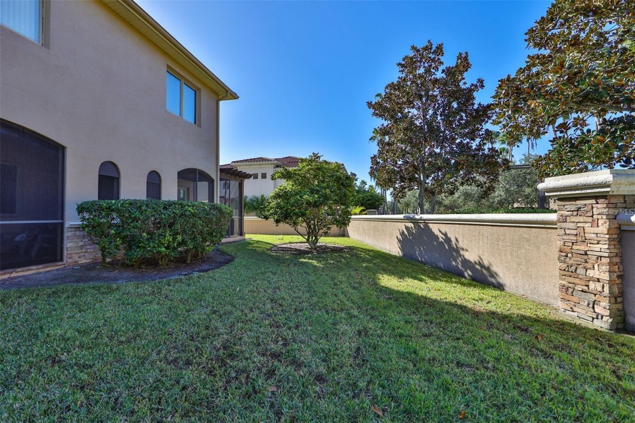 602 Saxony Boulevard , Saint Petersburg, FL 33716 Photo