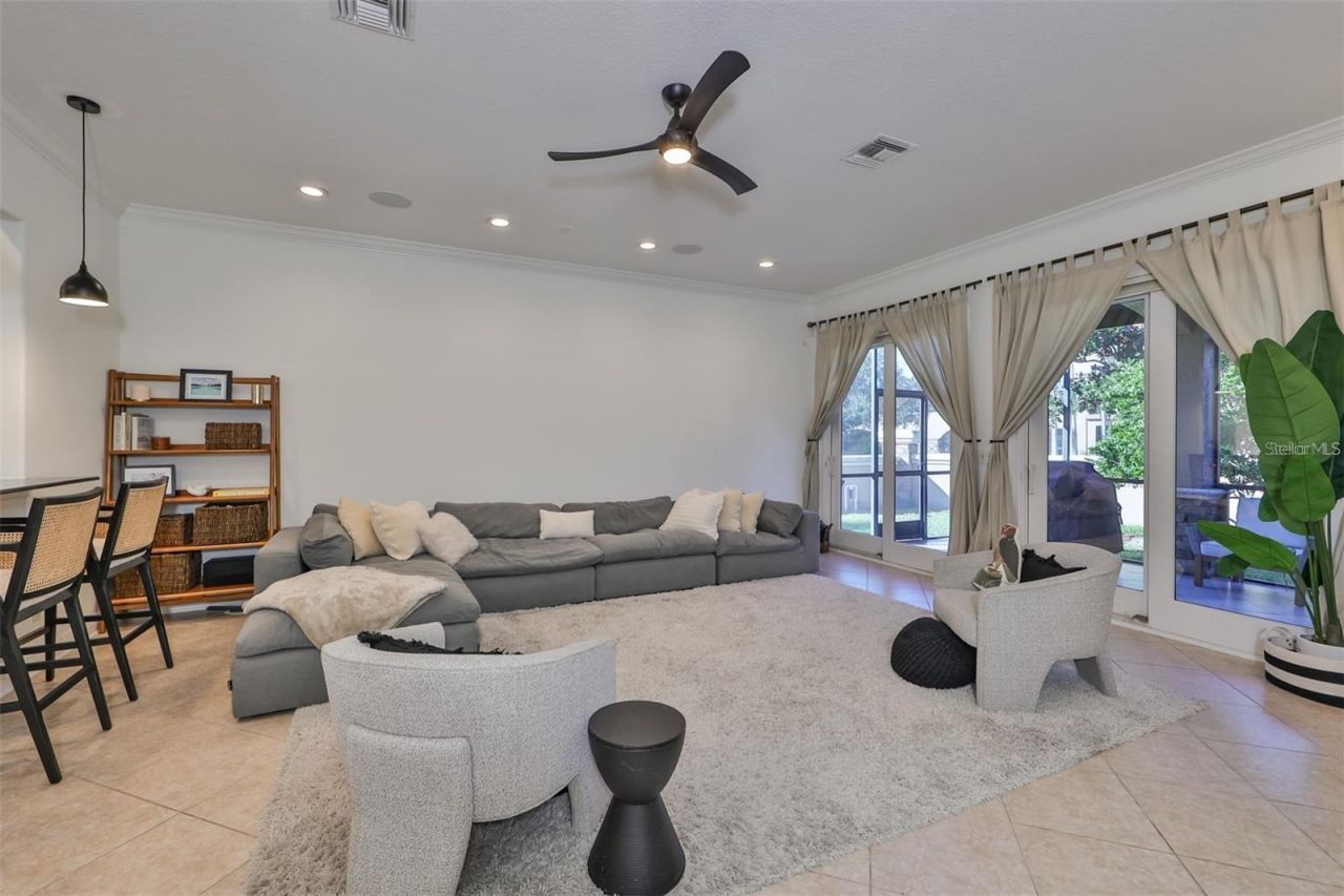 602 Saxony Boulevard , Saint Petersburg, FL 33716 Photo