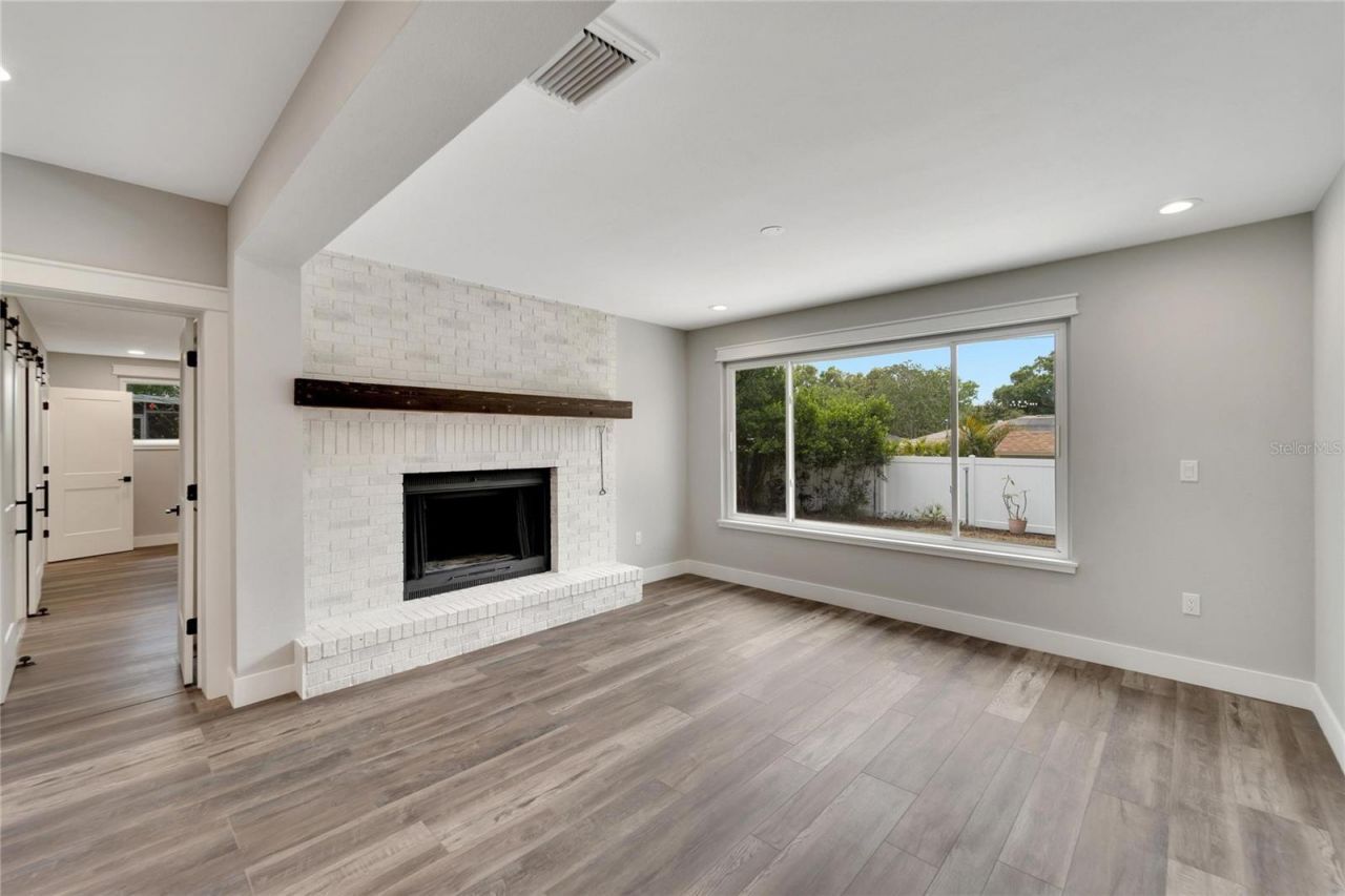 304 Orangewood Avenue, Clearwater, FL 33755 Photo