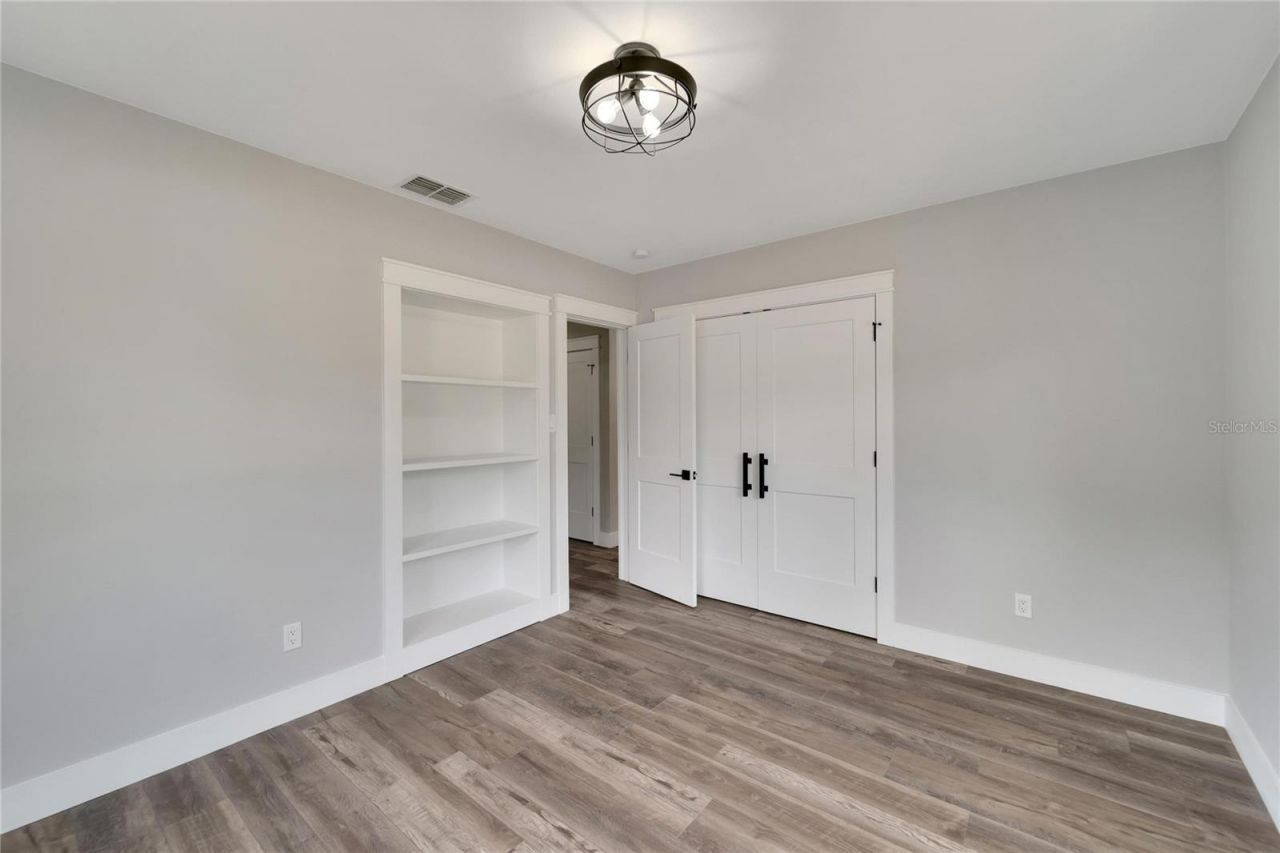 304 Orangewood Avenue, Clearwater, FL 33755 Photo