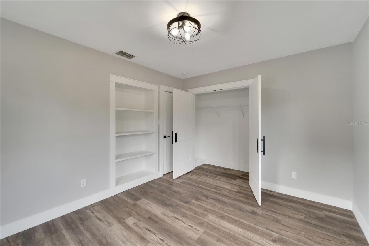 304 Orangewood Avenue, Clearwater, FL 33755 Photo
