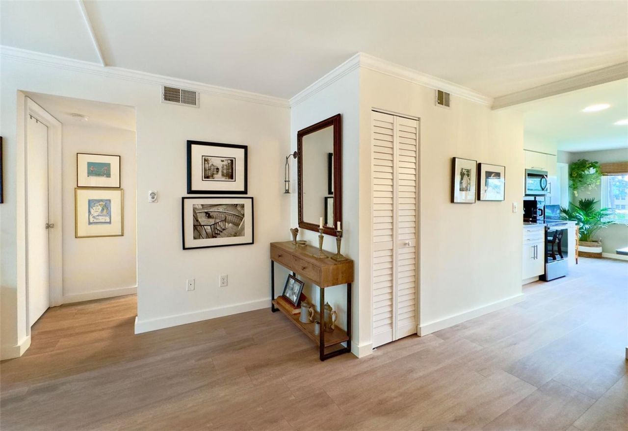 5080 Locust Street Ne, Unit 219, Saint Petersburg, FL 33703 Photo