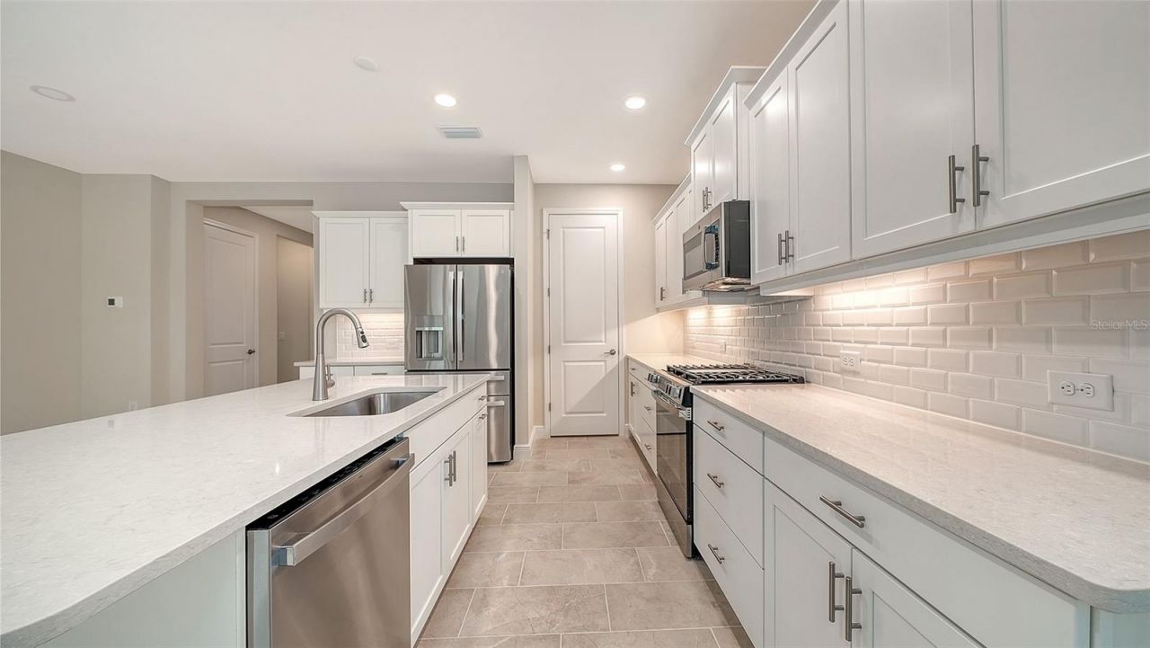 6547 Big Bayou Drive, Sarasota, FL 34241 Photo