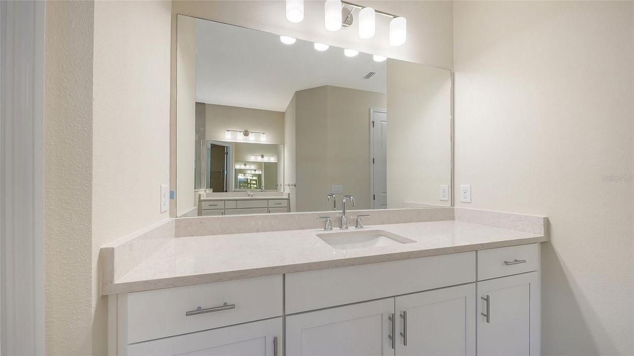 6547 Big Bayou Drive, Sarasota, FL 34241 Photo