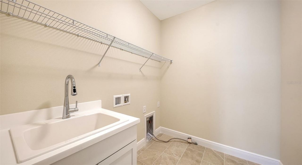 6547 Big Bayou Drive, Sarasota, FL 34241 Photo