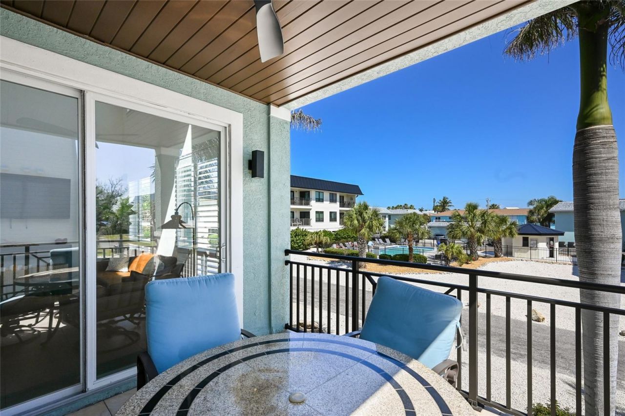 109 6th Street N, Unit B, Bradenton Beach, FL 34217 Photo