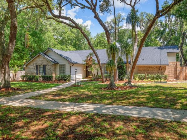 2221 BLUFF OAK STREET, APOPKA, FL 32712