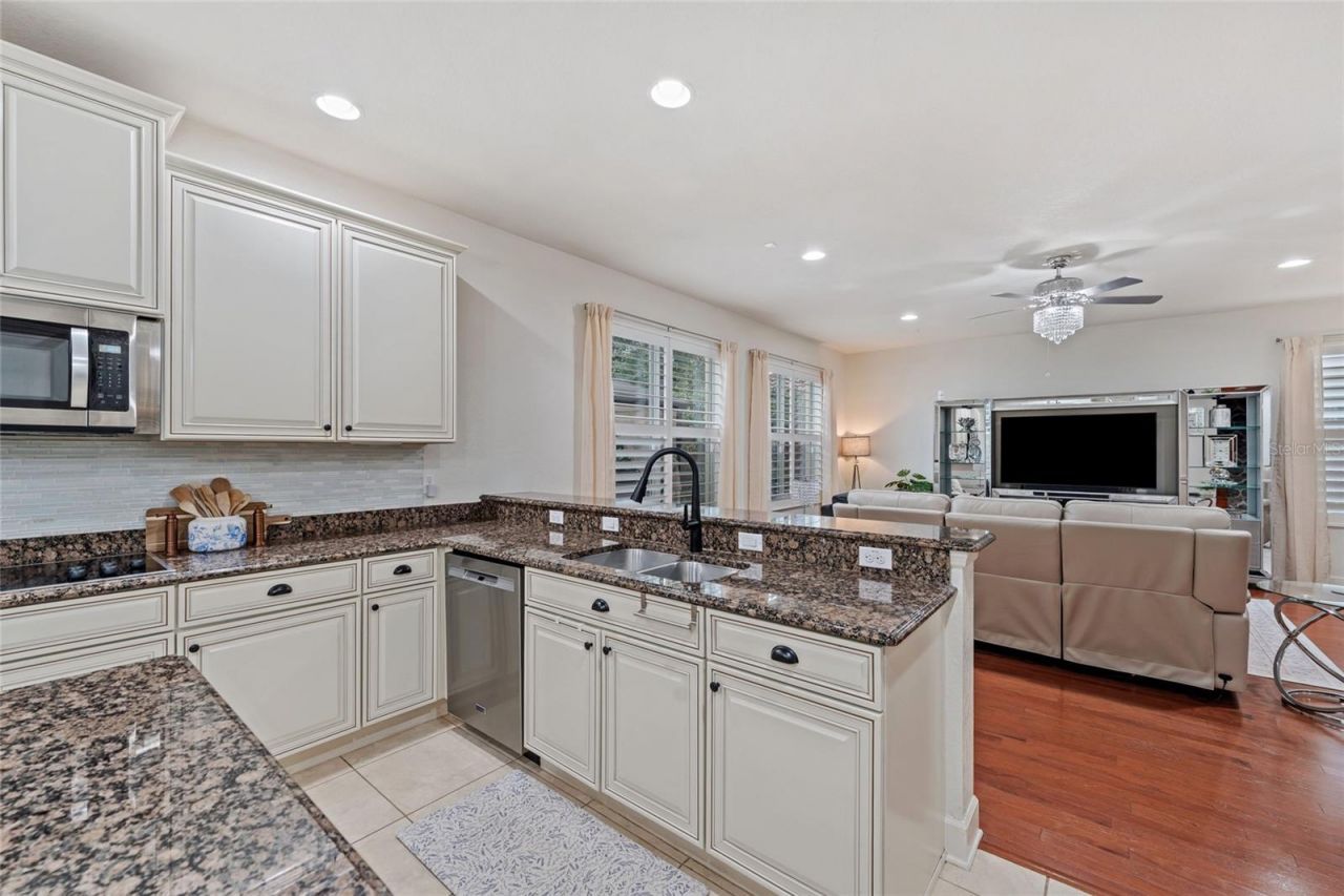2811 Maria Isabel Ave, Ocoee, FL 34761 Photo
