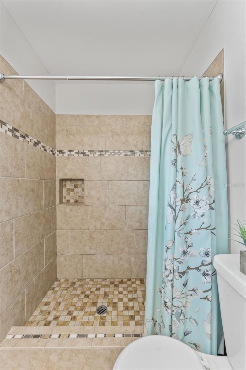 5105 7th Avenue Drive W, Bradenton, FL 34209 Photo