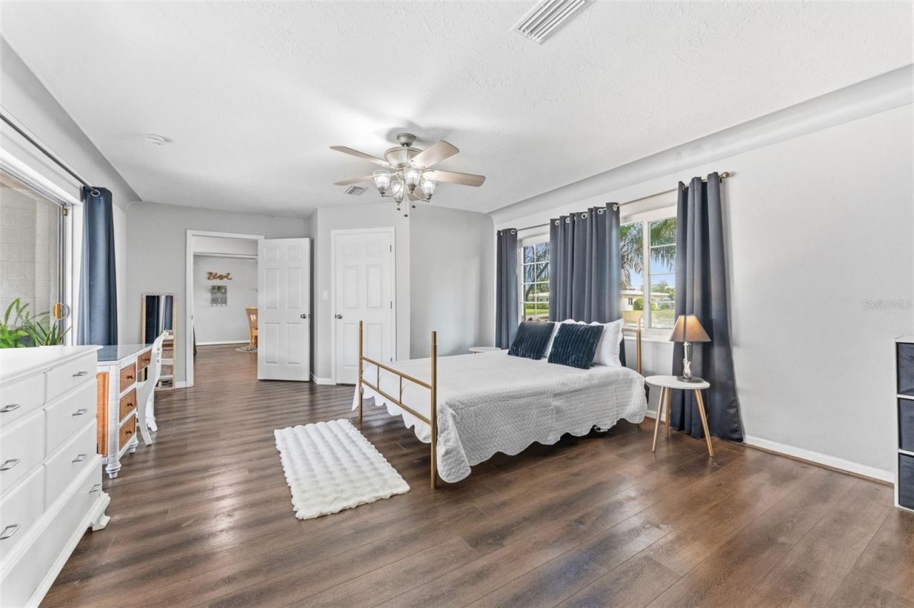 5105 7th Avenue Drive W, Bradenton, FL 34209 Photo