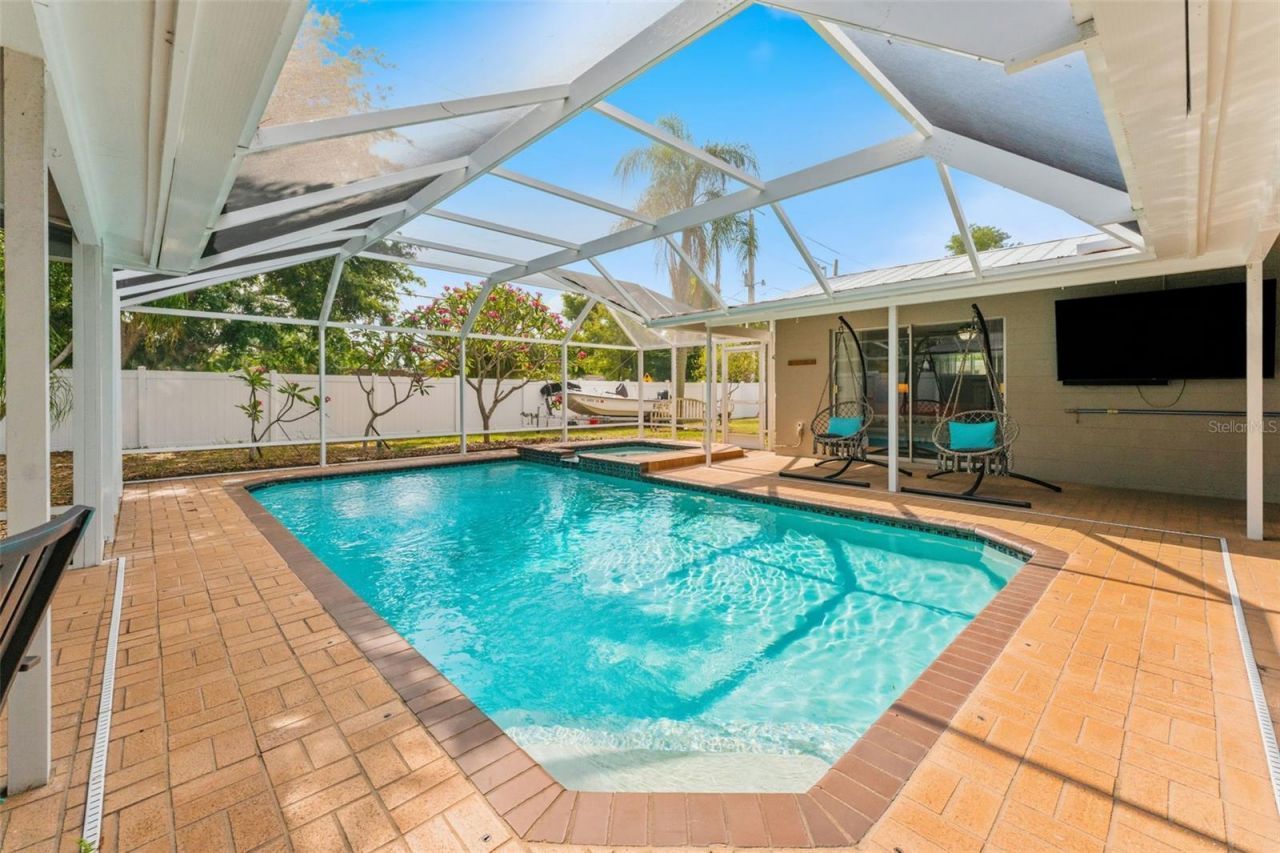 5105 7th Avenue Drive W, Bradenton, FL 34209 Photo