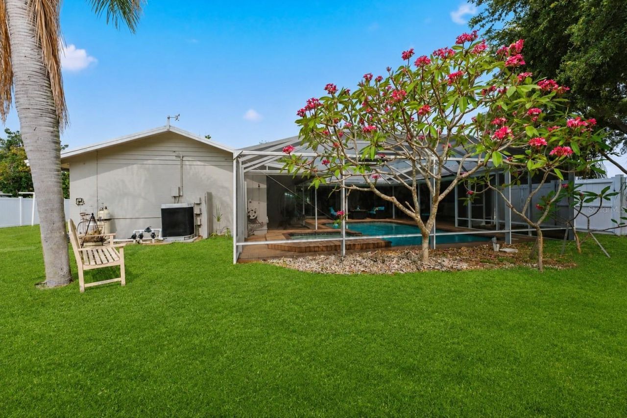 5105 7th Avenue Drive W, Bradenton, FL 34209 Photo