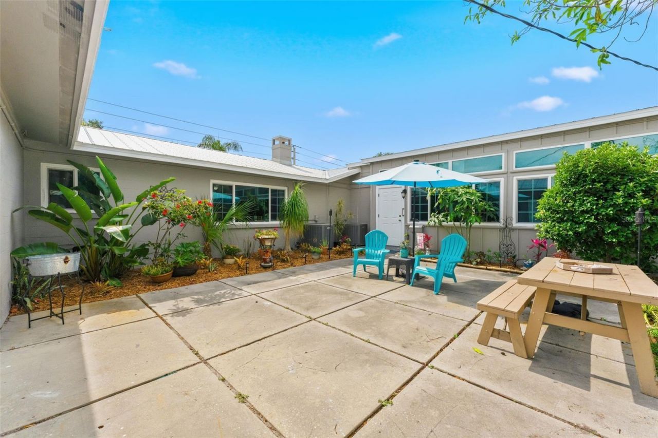 5105 7th Avenue Drive W, Bradenton, FL 34209 Photo