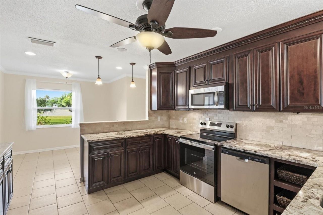 1510 NW 22nd Street , Crystal River, FL 34428 Photo