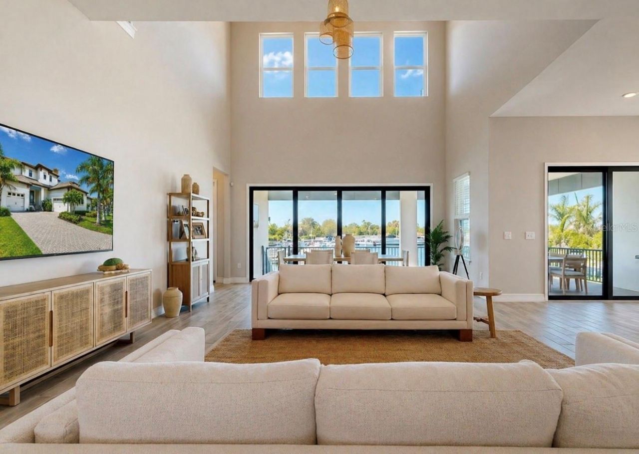 3016 Christophers Watch Lane, Ruskin, FL 33570 Photo